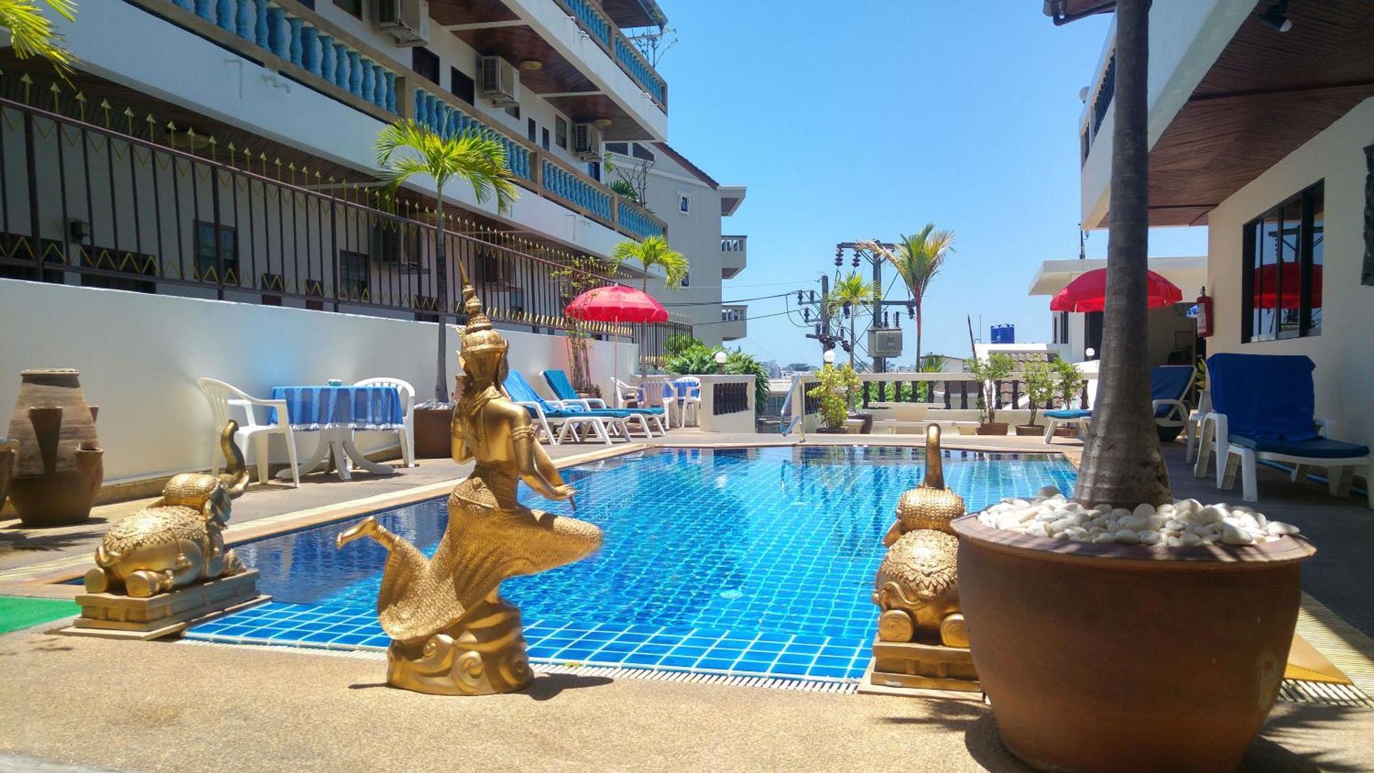 Blue Sky Residence Patong Exterior foto